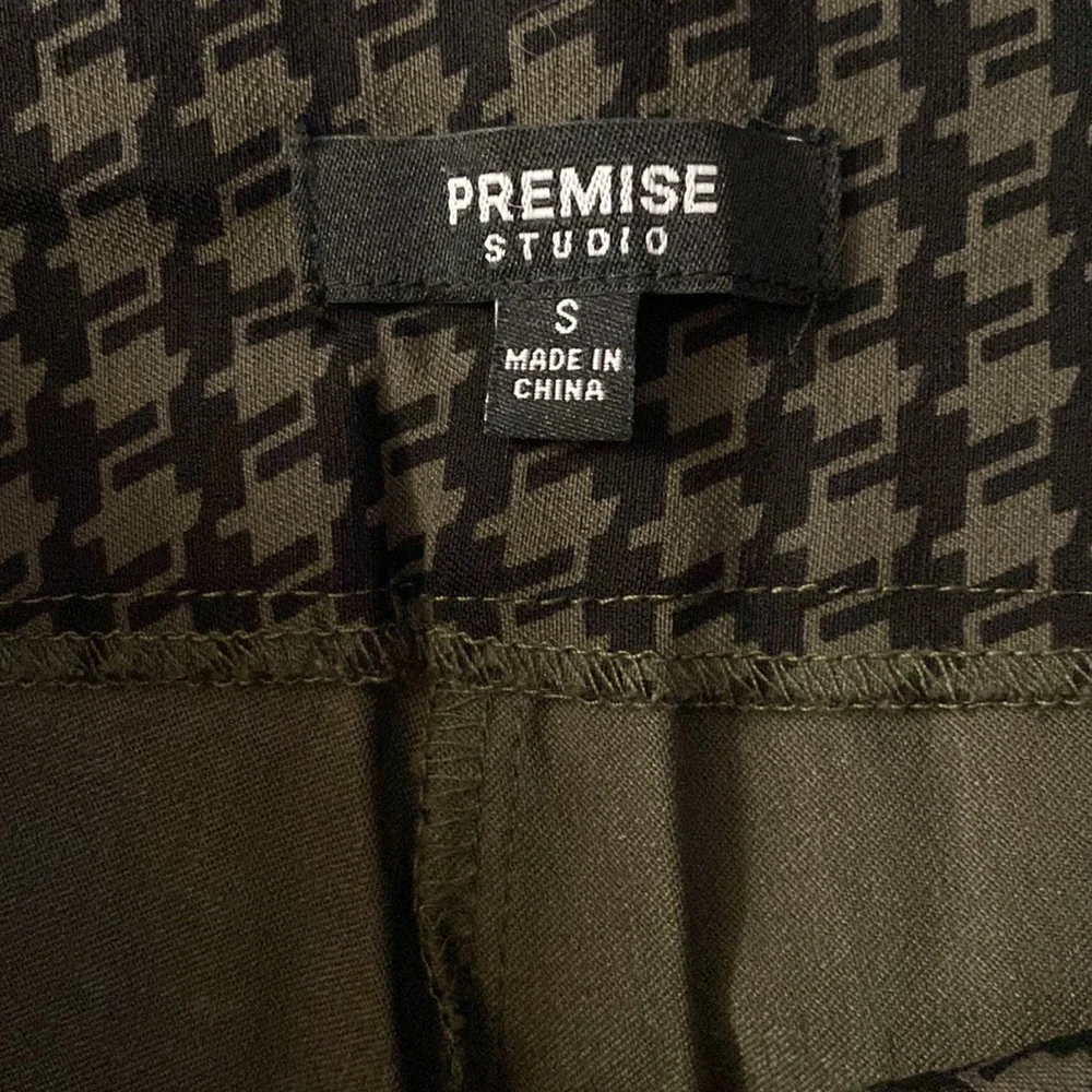 Patterned pants - Picture 3 of 3